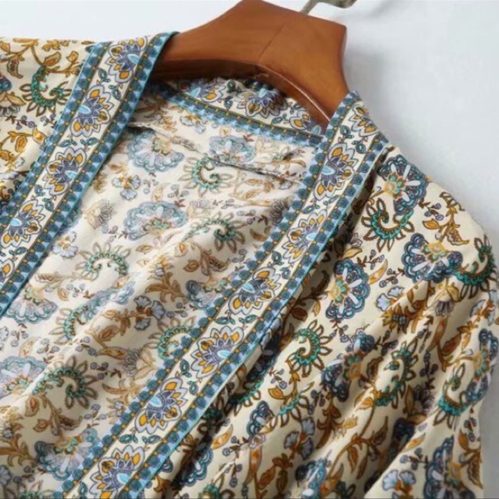 Heather Blue Whispy Print Kimono - Picture 5 of 9